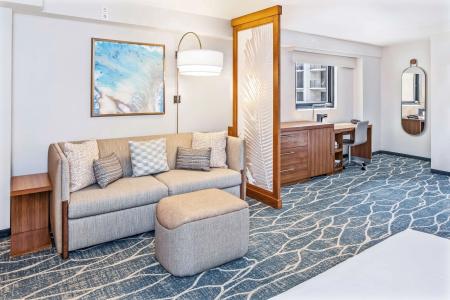Hyatt Place Waikiki Beach - 38
