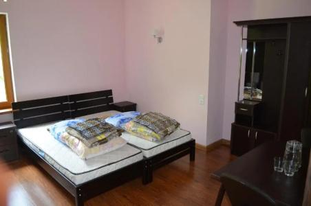 B & B Juta - 4