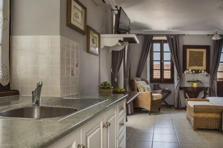 Faros Suites - 61