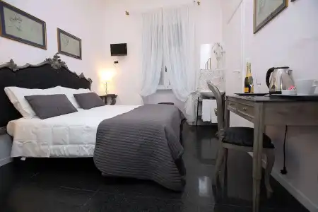 Amica Rome Guest House - 23