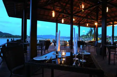 Diamond Bay Resort and Spa - 45