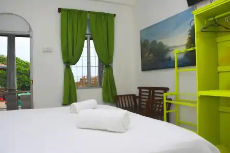 Rampart View Guest House - 54