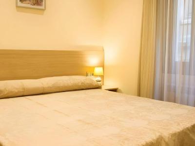 Hostal Excellence - 1