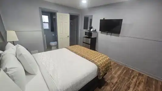 Travelers Inn - 19