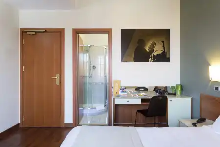 B&B - 6