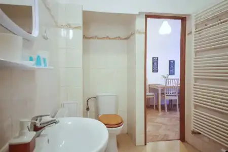 Angel City Apartments - 117