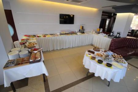Saranda International - 21