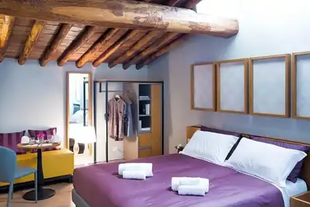 Grand Master Suites - 25