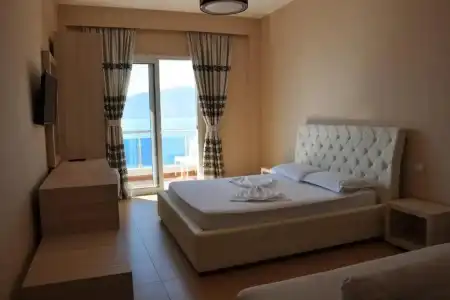 Coral & Resort - 4