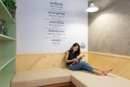 Barn and Bed Hostel - 18