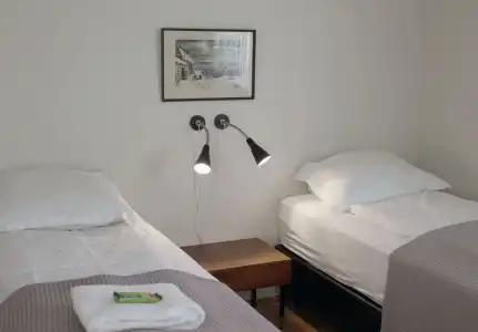 Grettir Guesthouse - 5