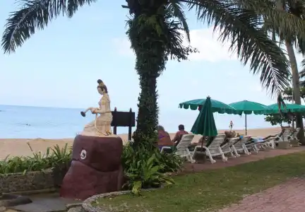Khao Lak Palm Beach Resort - 26