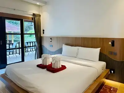 Tonsai Bay Resort - 4