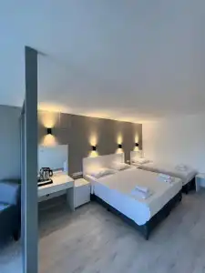Peninsula - 62