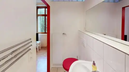 Unique Serviced Living at Airport Line - 66