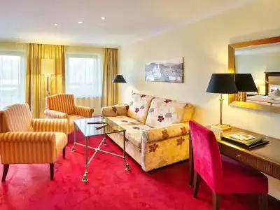 Lebenberg Schlosshotel-Kitzbuhel - 37