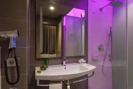 8Piuhotel - 7