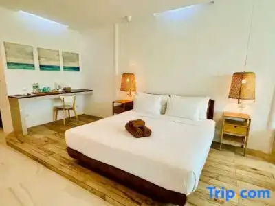 Twin Bay Resort - 202