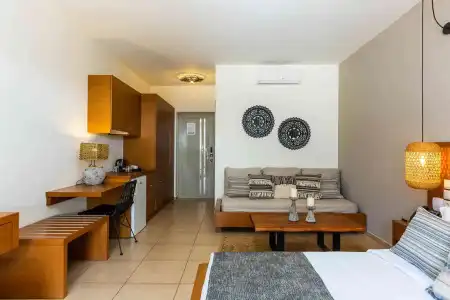 Nostos Beach Boutique - 4