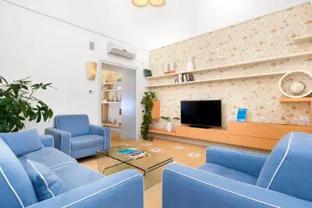 Unconventional Sorrento - 1
