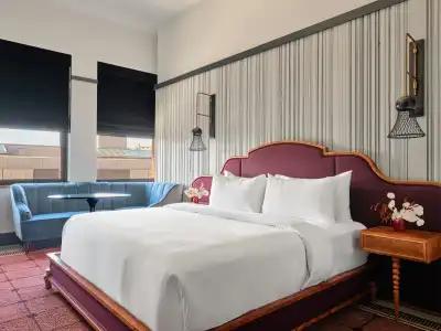Holiday Inn Express WINDSOR WATERFRONT by IHG - 2