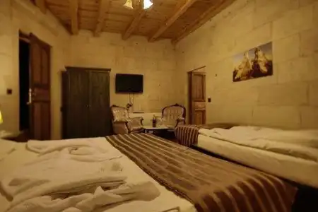 Kayatas Cave Suites - 47