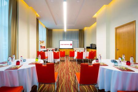 ibis Mall Avenue Dubai - 36