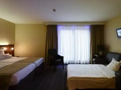 Europe - 40