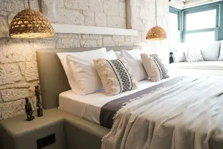Derin Alaçatı - 23