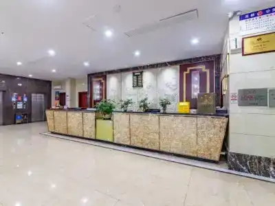 Jinding (Guangzhou North Station Huaguoshan Park Subway Station) - 2