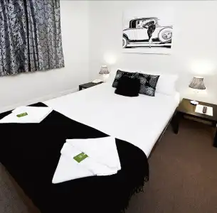 Ambassadors Adelaide - 3