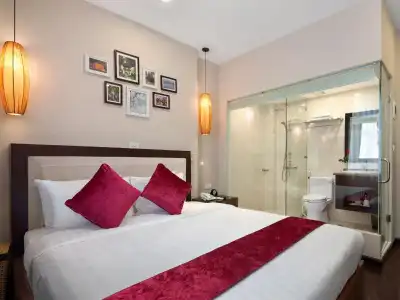 Golden Moon Suite - 3