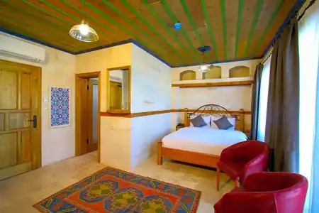 Sapphire Stone House - 34