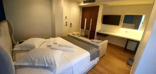 Henry Resort Spa - 5