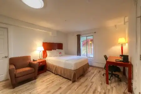 Newport Inn By OYO - Hwy 101 - 46