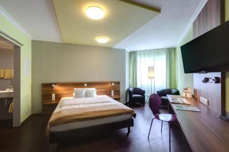 Best Western Ambassador - 74