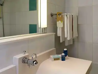 Novotel Bayeux - 81