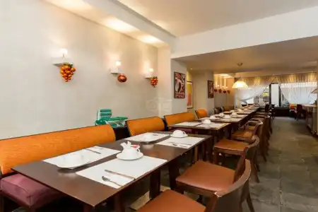 Best Western Astoria - 19