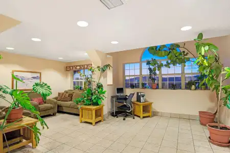 Microtel Inn & Suites by Wyndham Albuquerque West - 1