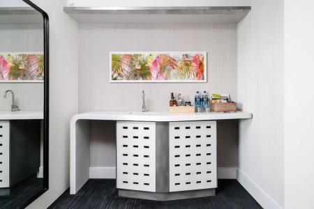 The Line Austin - 101