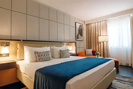 Crowne Plaza, an IHG - 57