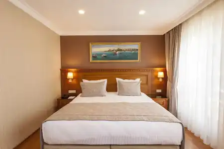 Royan Suites - 14