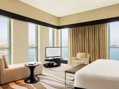 Sofitel Abu Dhabi Corniche - 10