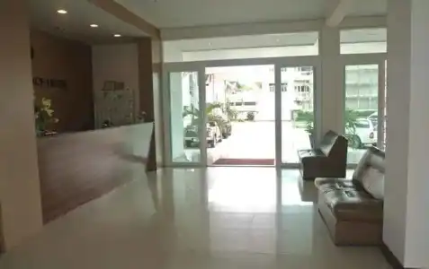 Phaiboonplace - 10