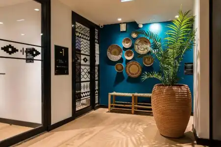 Laz' Spa Urbain Paris - 17