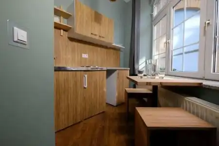 Singer109 & Hostel - 4