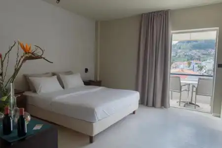 Hotel - 96