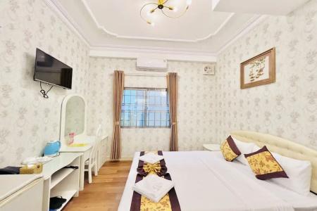 Truc Huyen - 39