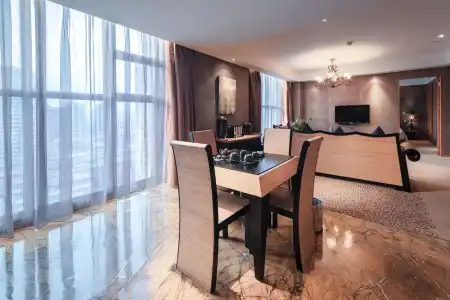 Luoyang Christian's - 83