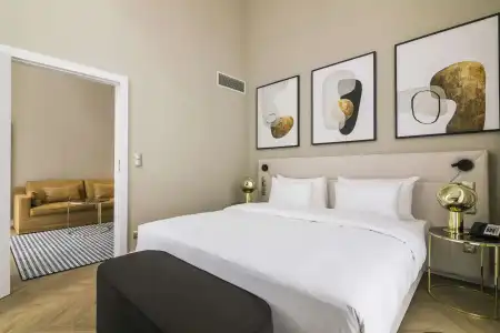 Radisson Blu - 85